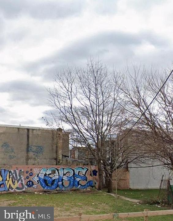 2nd image of 2963 Amber St