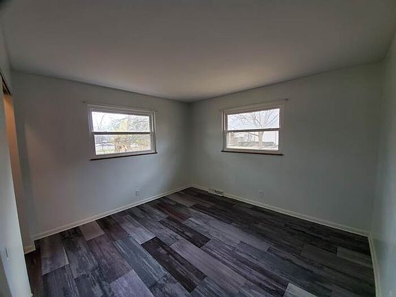 4th image of 16 Electric Ave