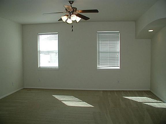 3rd image of 1724 Goodwin Dr