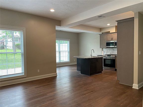 5th image of 3117 Braun Ave