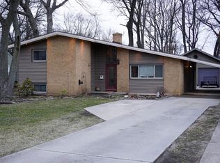 1034 E Miller St, Griffith, IN 46319