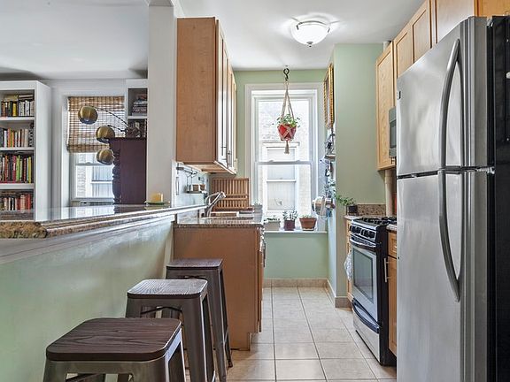5th image of 811 Walton Ave APT F6