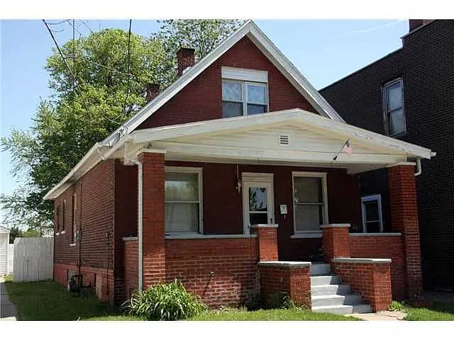321 Whittemore St photo 1