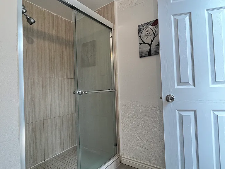 3422 Jackson Ave — Photo 10