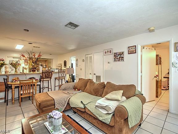 5th image of 1131 Joel Blvd