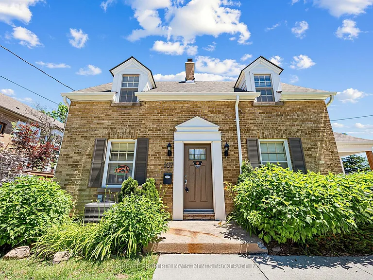 107 Kent St #UPPER — Photo 1