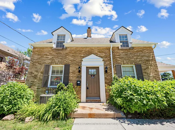 107 Kent St, Whitby, ON L1N 4Y1