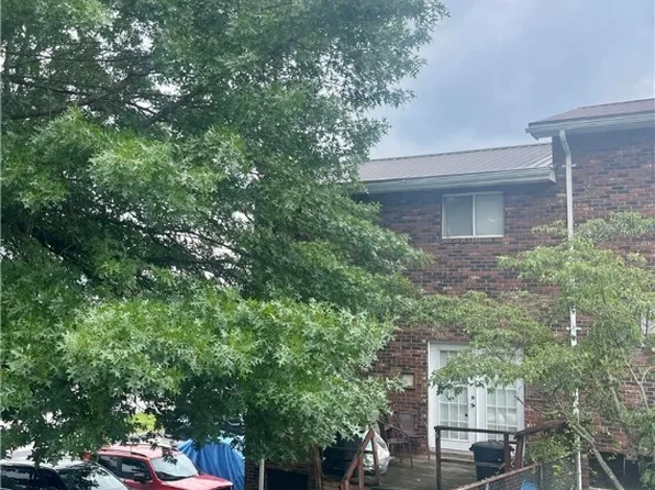 621 Hopkins Ave #6, Danville, WV 25053