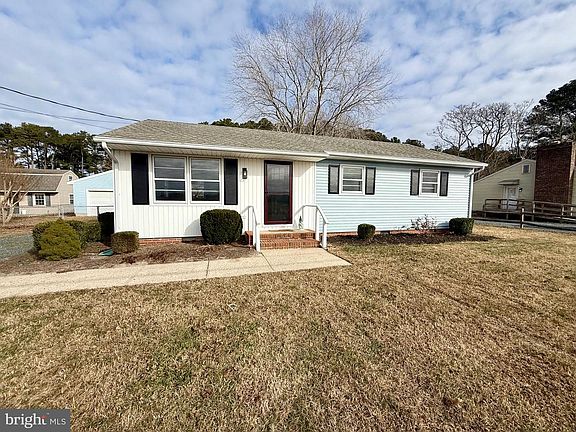 3rd image of 4609 Coulbourn Mill Rd