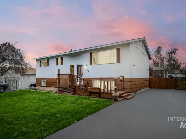 3728 17th St B, Lewiston, ID 83501