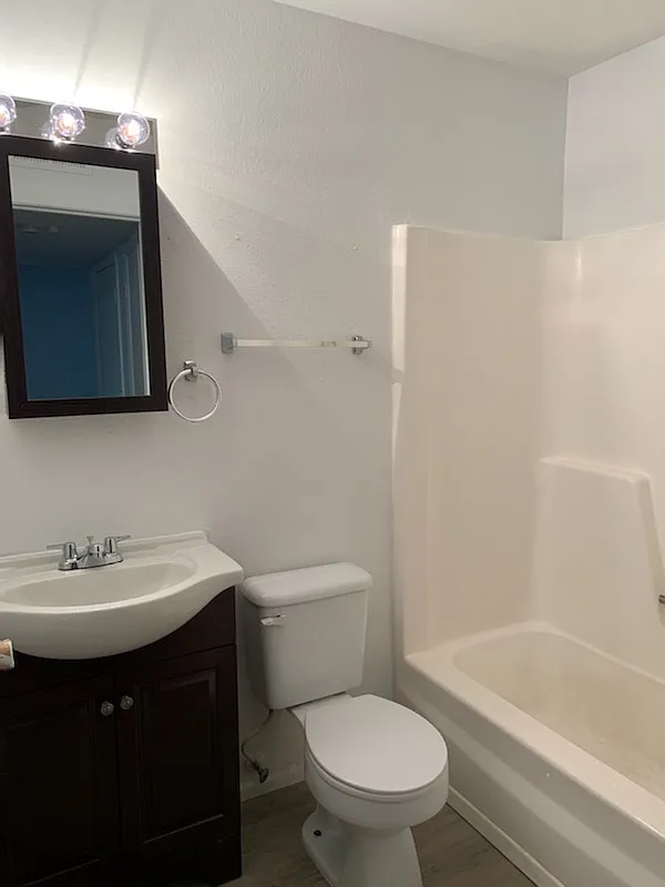 Updated / Refreshed and Move-in Ready 2 Bedroom in the NE Heights — Photo 4