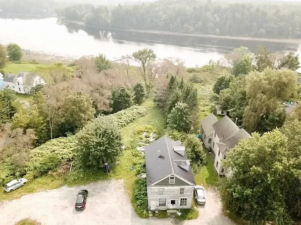 393 Front Street, Richmond, ME 04357