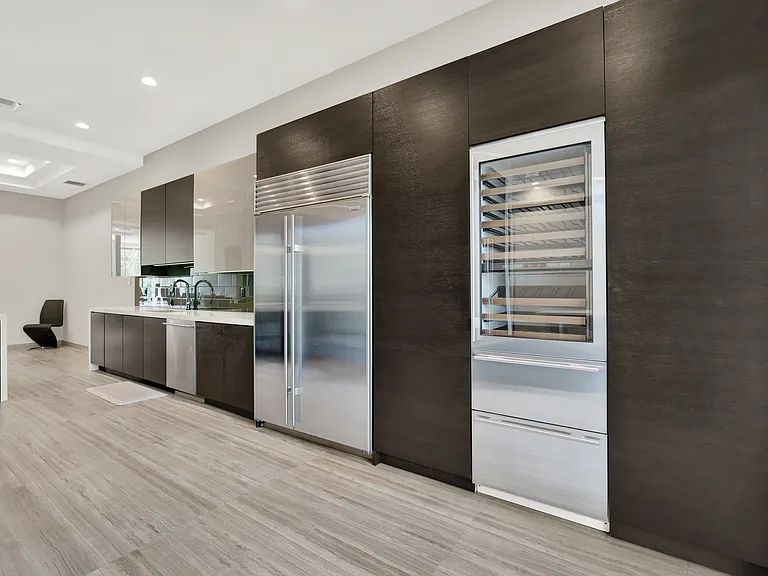 425 N Ocean Blvd #3 — Photo 36