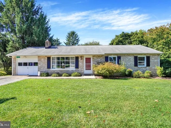 112 Freedom Ave, New Freedom, PA 17349