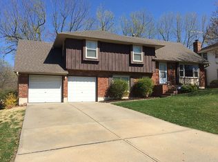 10707 Spruce Ave, Kansas City, MO 64137