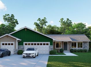 7633 Pleasant View Dr, Mounds View, MN 55112