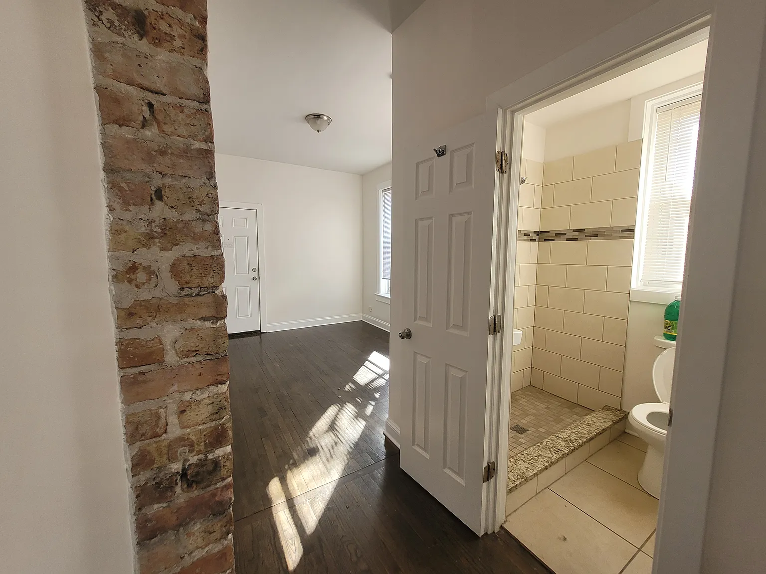 2 bed, 900 sqft, $1,150 — Photo 4
