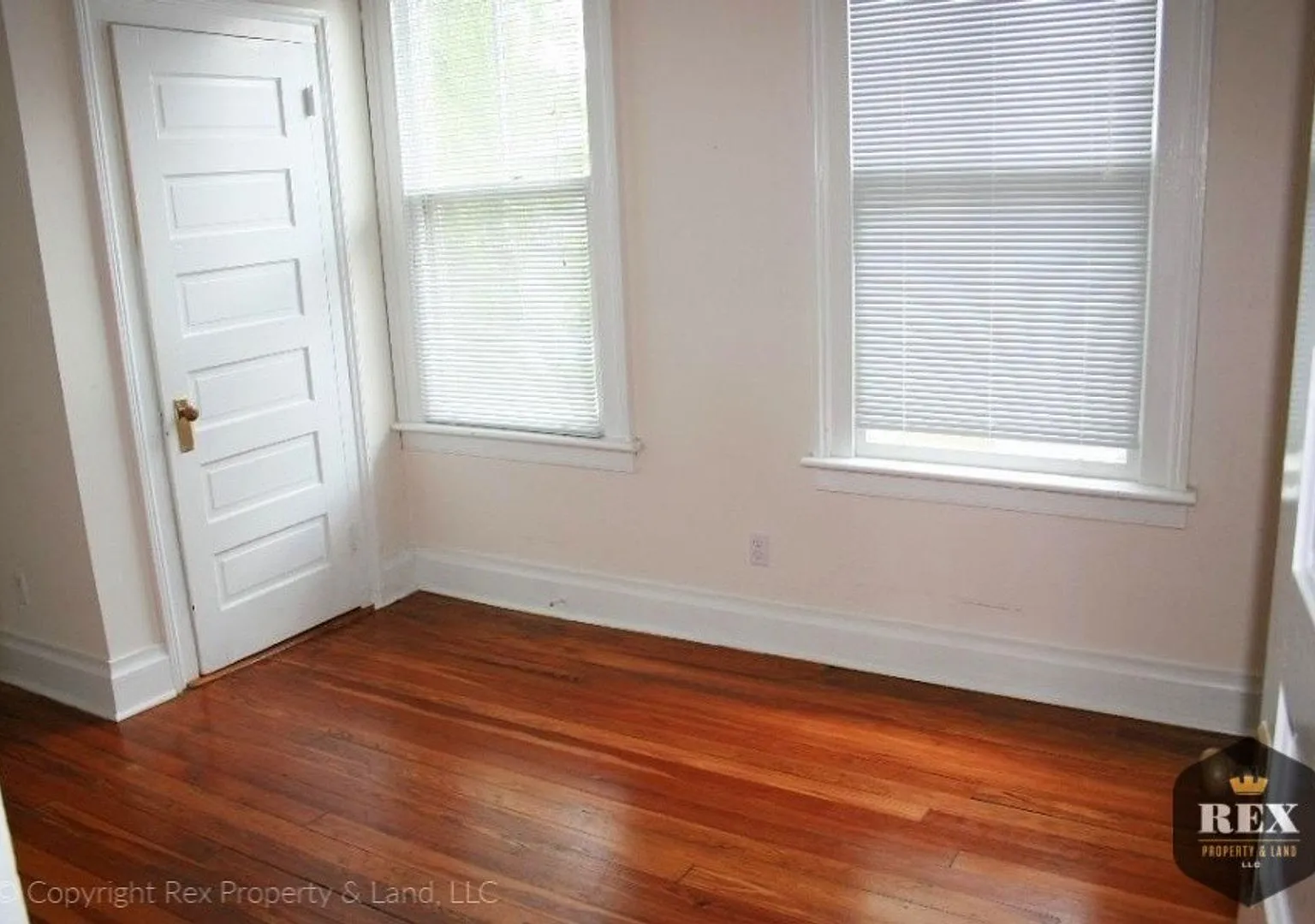 206 Third Street - Zulueta — Photo 4