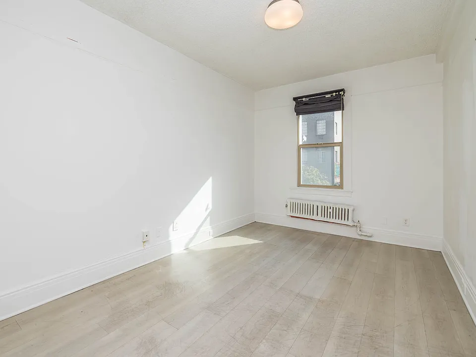581 Ofarrell St #301
