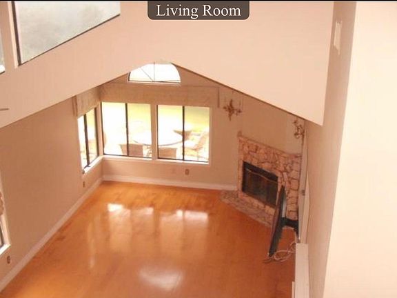 3rd image of 2364 Vista Valley Ln