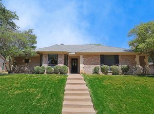 1129 Timber View Dr, Bedford, TX 76021