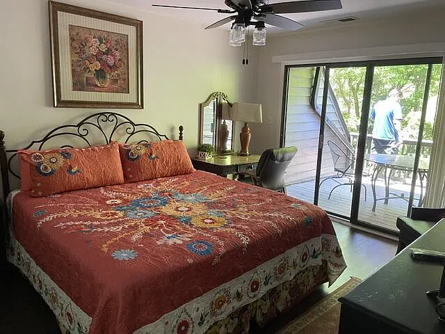 2 bed, 1311 sqft, $1,700 — Photo 3