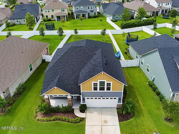 3rd image of 145 Sapelo Pl