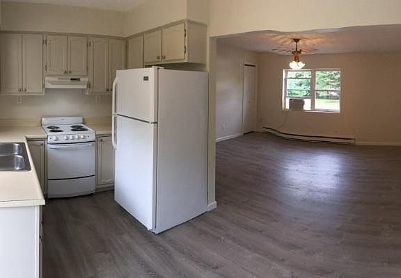 4th image of 3 Waldron Ln