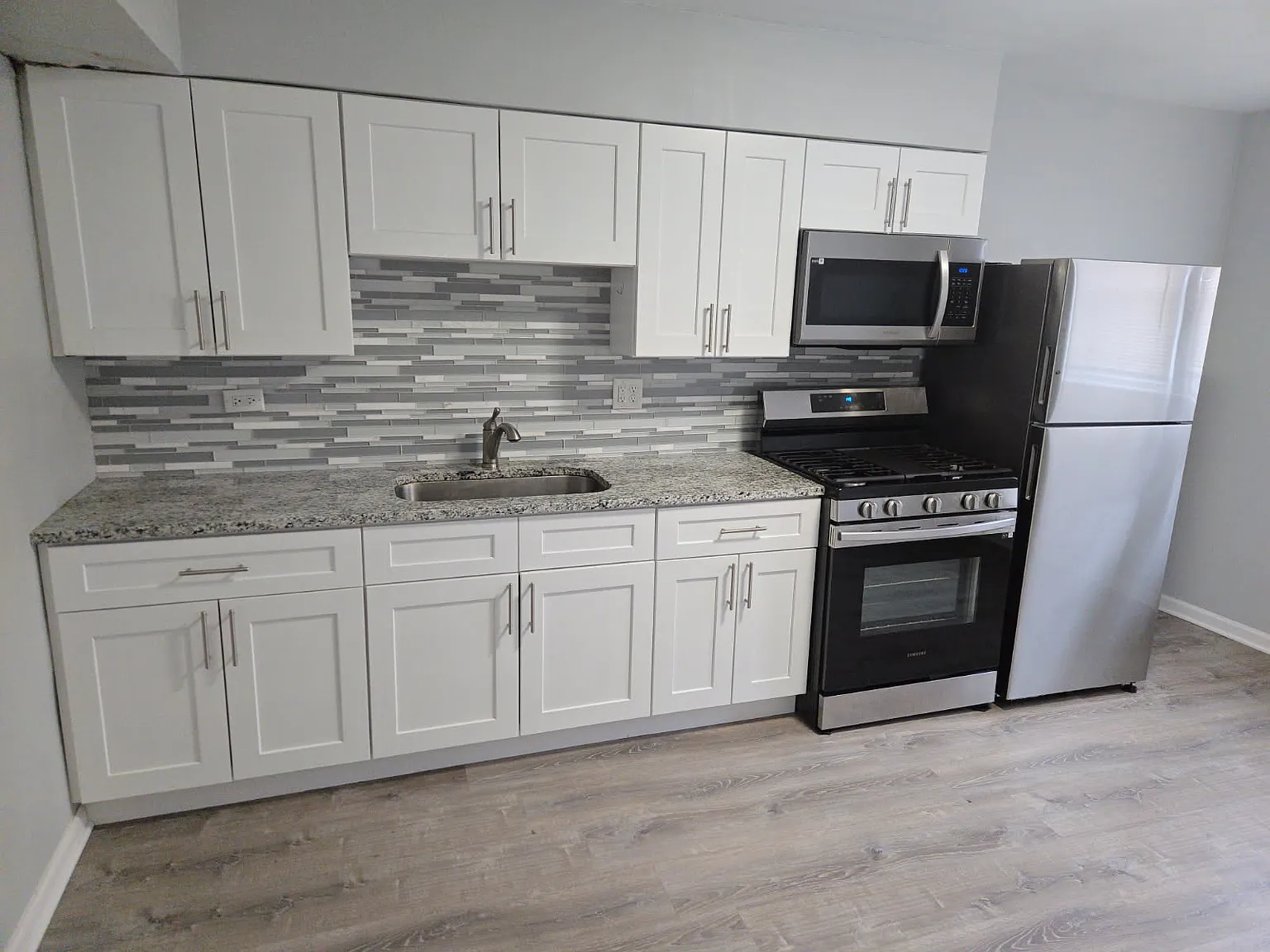 1 bed, 585 sqft, $1,350 — Photo 1