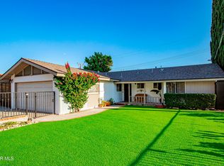 19776 Merryhill St, Santa Clarita, CA 91351