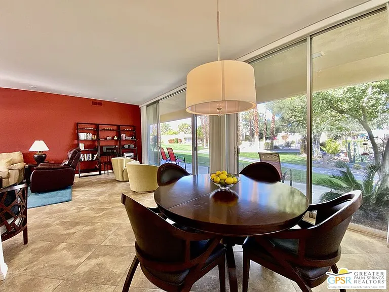 272 Desert Lakes Dr — Photo 10