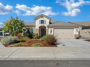 1660 Clover Ct, Hollister, CA 95023
