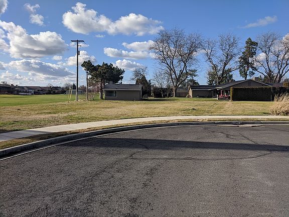 2nd image of 1050 Williams Pl