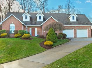 1031 Lexington Dr, Export, PA 15632