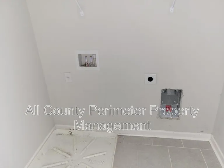 3796 Prospect Point Dr — Photo 13