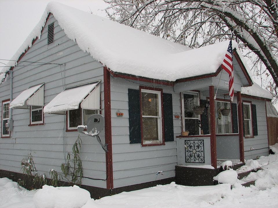 2nd image of 32153 N 5th Ave
