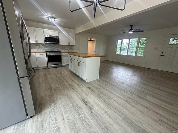 5th image of 401 Vista Dr