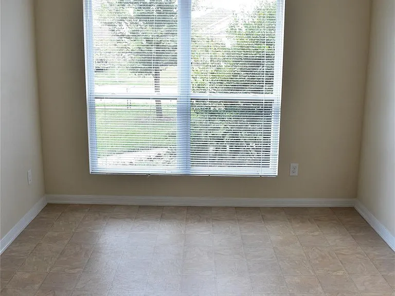 3610 Barkers Crossing Ave — Photo 9