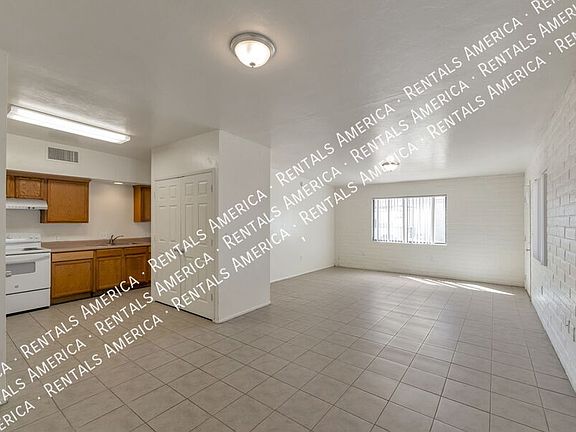 4th image of 7051 S 6th Ave #1