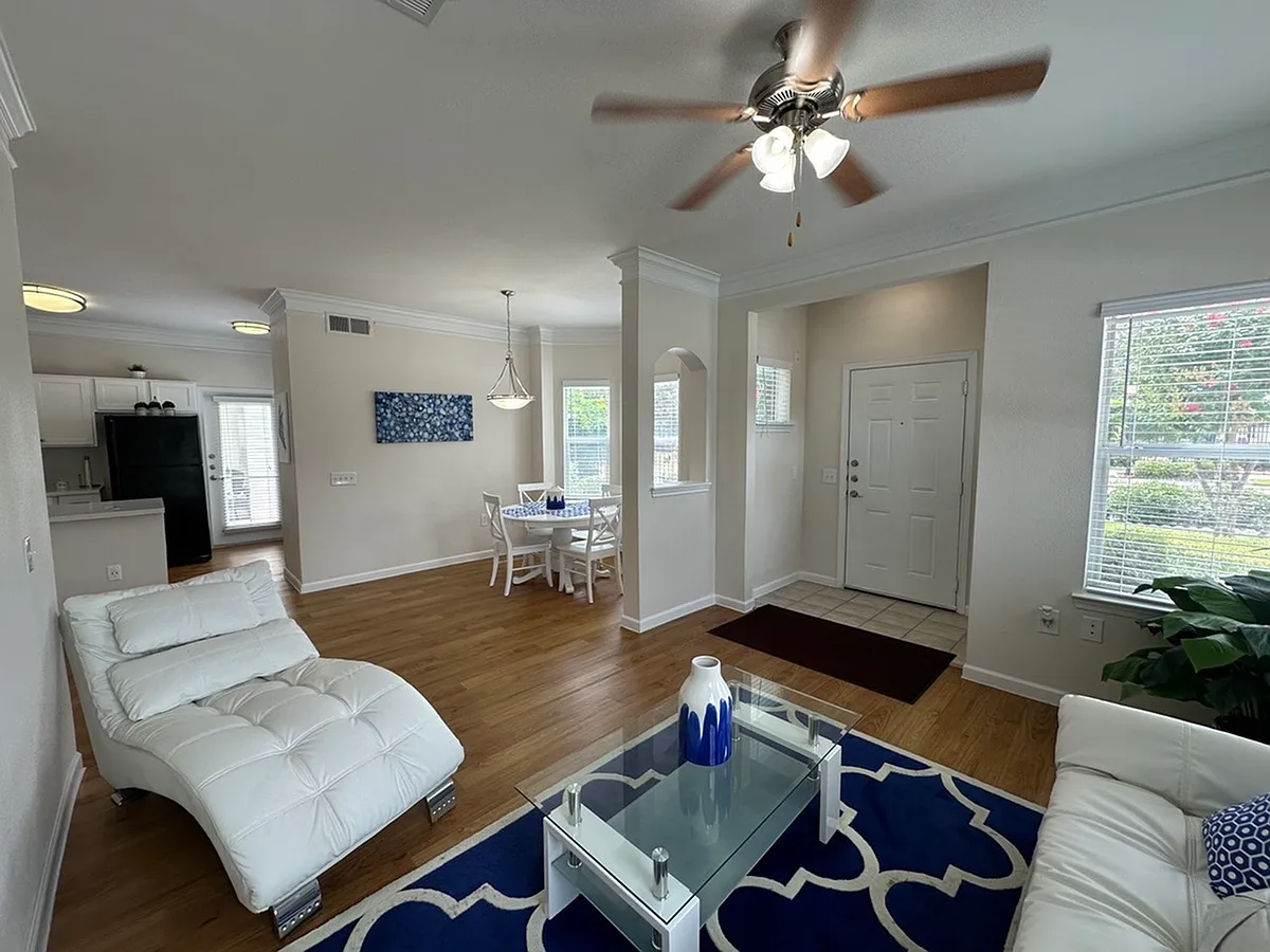 Floor plan C1LG
