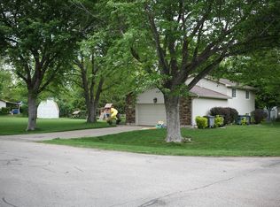 4241 Nordic Rd, Grand Island, NE 68803