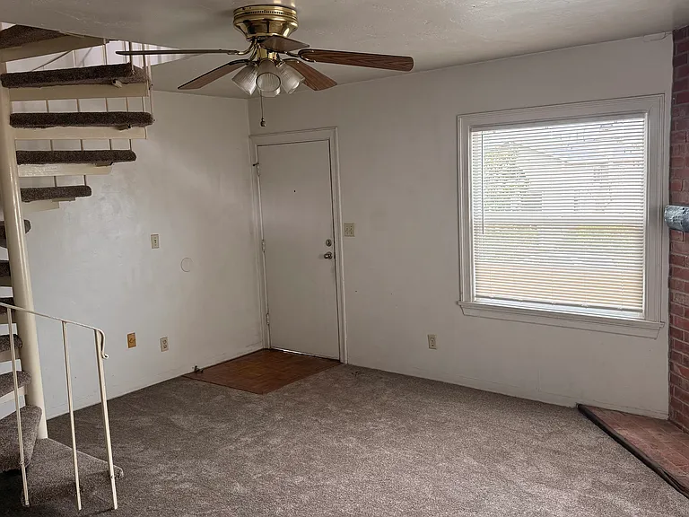 5151 Savannah St — Photo 9