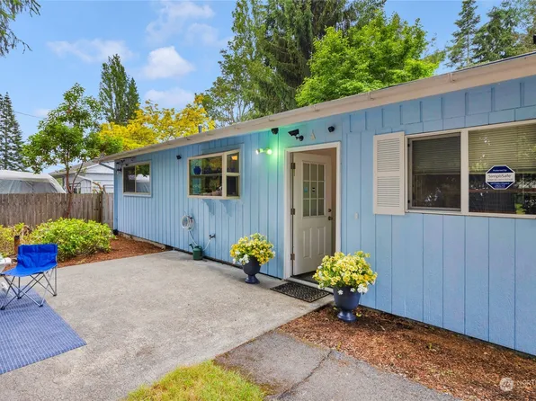 24016 54th Avenue W, Mountlake Terrace, WA 98043