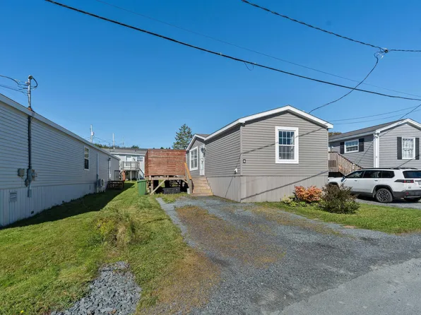 4 Skyline Dr, Harrietsfield, NS B3V 1B3