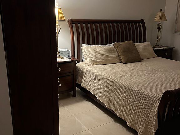3rd image of 3250 N Palm Aire Dr APT 709