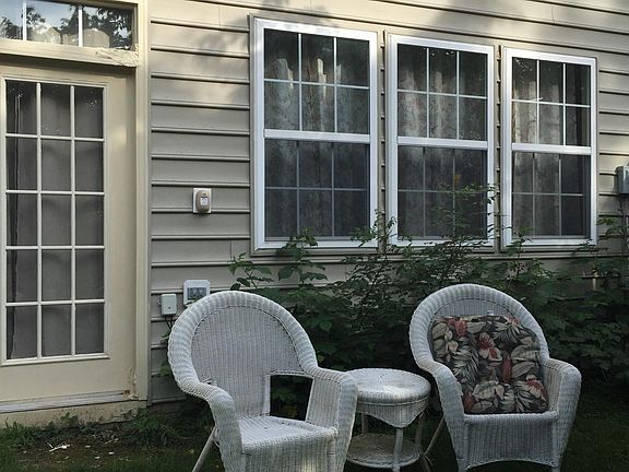 3rd image of 311 Quinton Oaks Cir