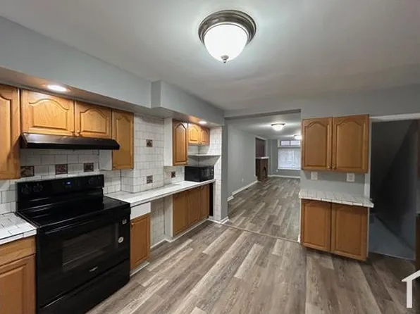 600 N Ellwood Ave, Baltimore, MD 21205