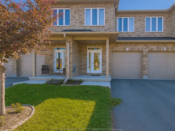 37 McPhail Rd, Carleton Place, ON K7C 0P6