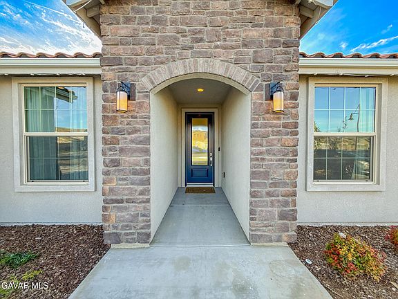 5th image of 3317 Whispering Brook Ln