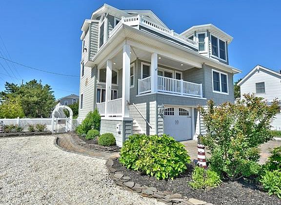5th image of 1600 S Bay Ave